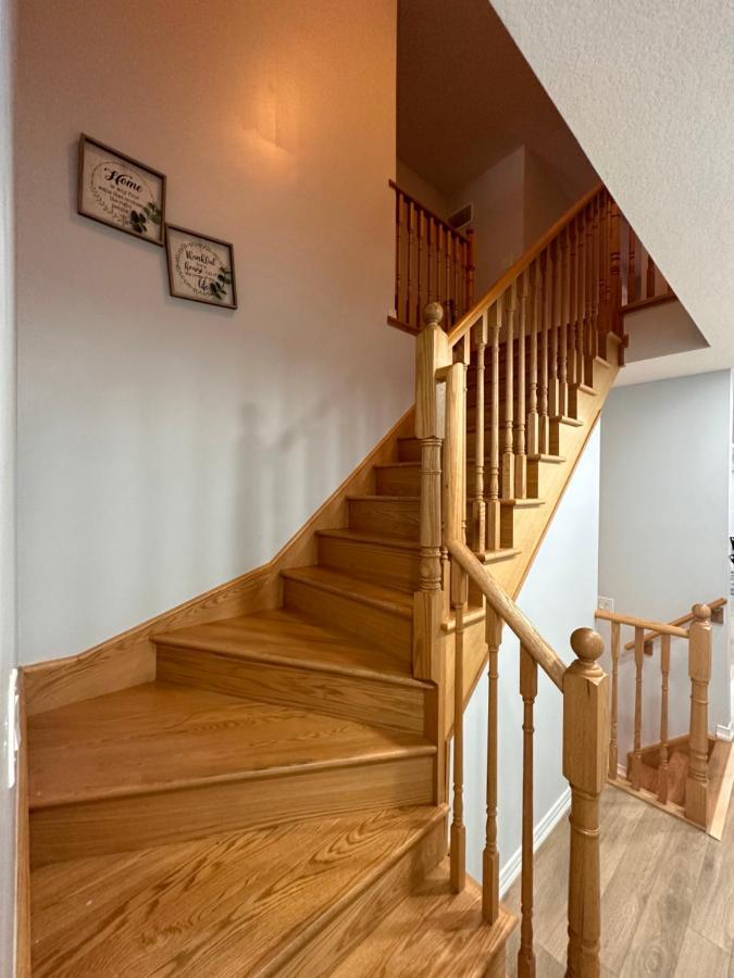 Cmoney Beautiful Home 2 ブランプトン エクステリア 写真