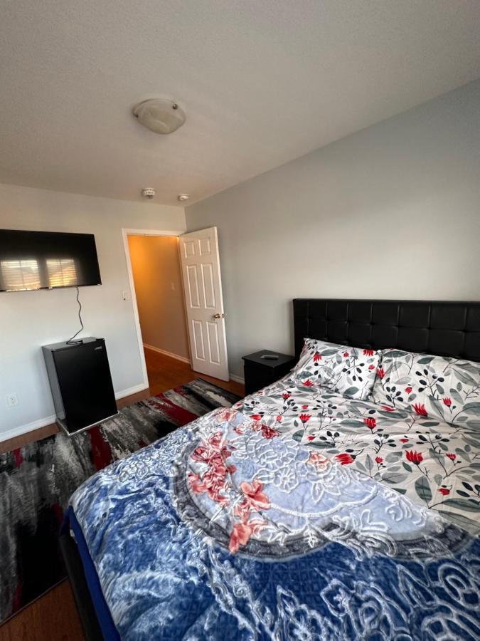 Cmoney Beautiful Home 2 ブランプトン エクステリア 写真