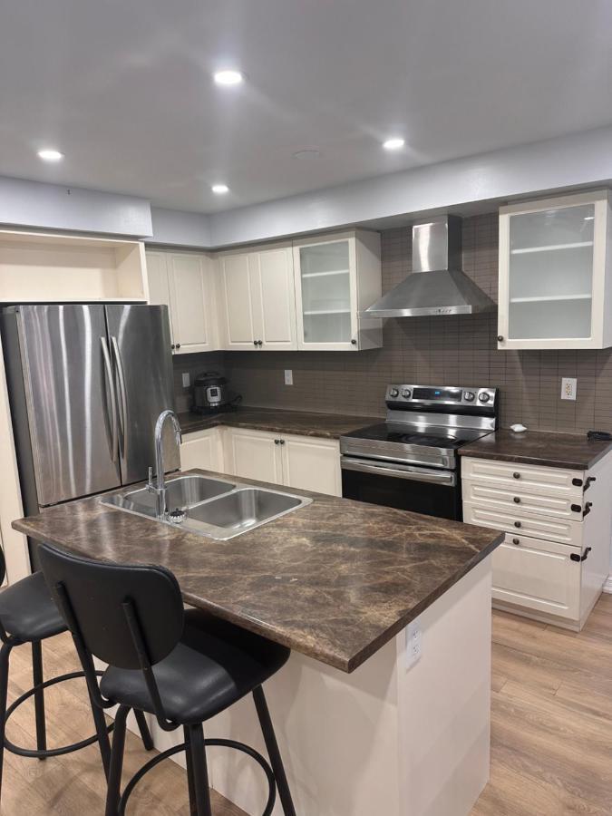 Cmoney Beautiful Home 2 ブランプトン エクステリア 写真