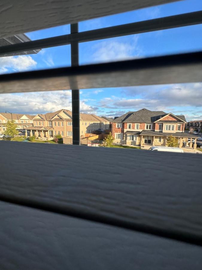 Cmoney Beautiful Home 2 ブランプトン エクステリア 写真