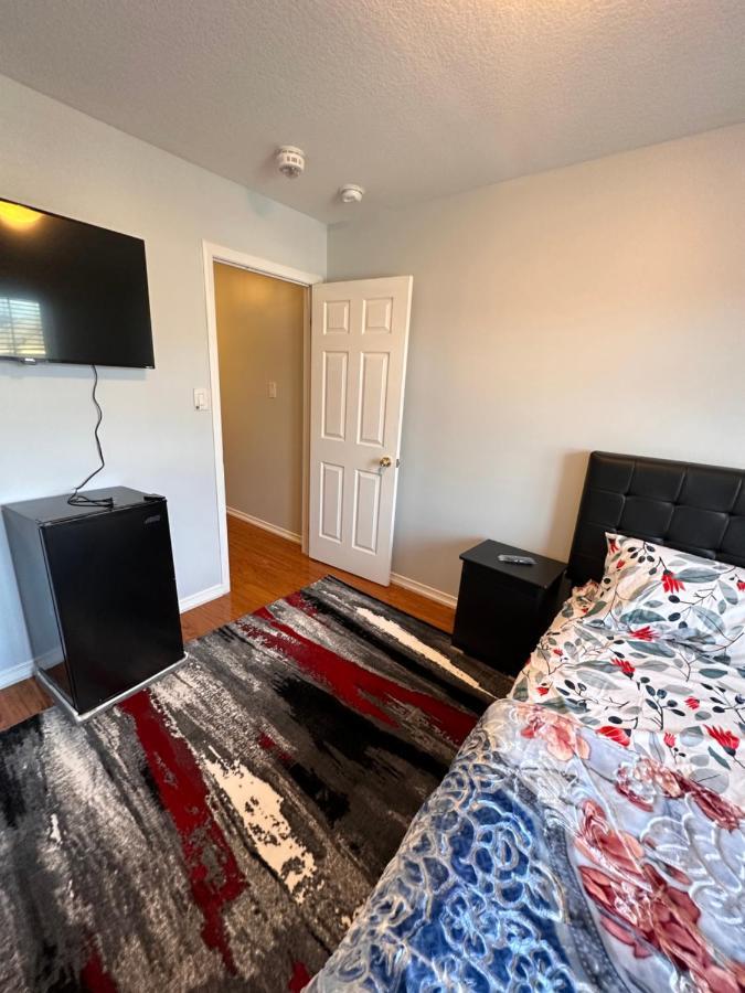 Cmoney Beautiful Home 2 ブランプトン エクステリア 写真