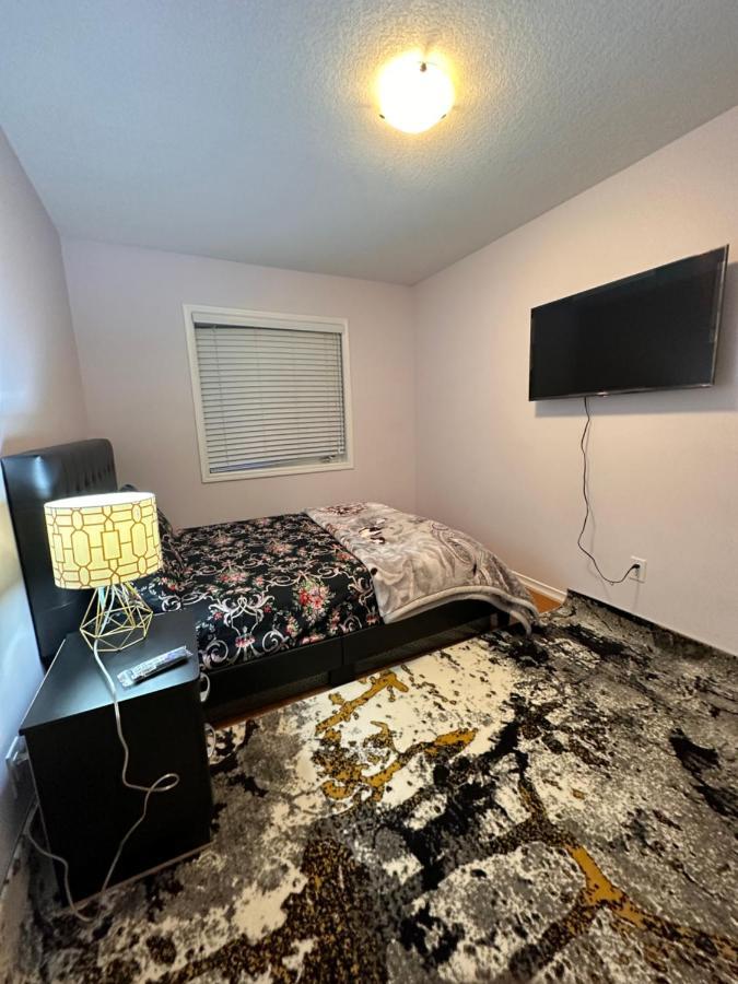 Cmoney Beautiful Home 2 ブランプトン エクステリア 写真